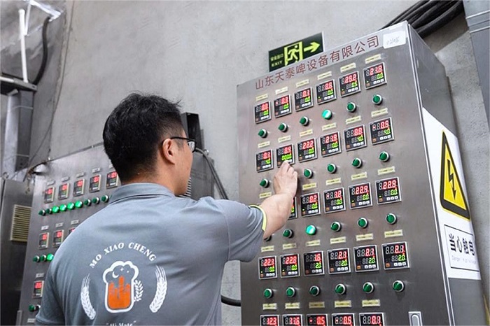 山東天泰啤酒設備-啤酒廠項目實拍圖